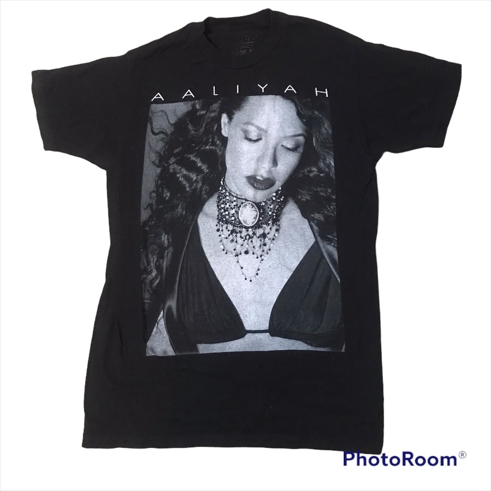 Aaliyah Short Sleeve t shirt